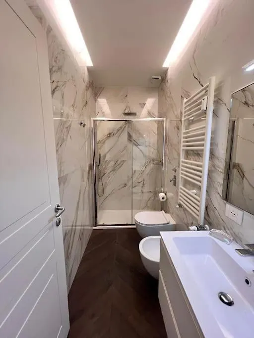 Elegante Appartamento In Zona Tortona-Solari ميلان