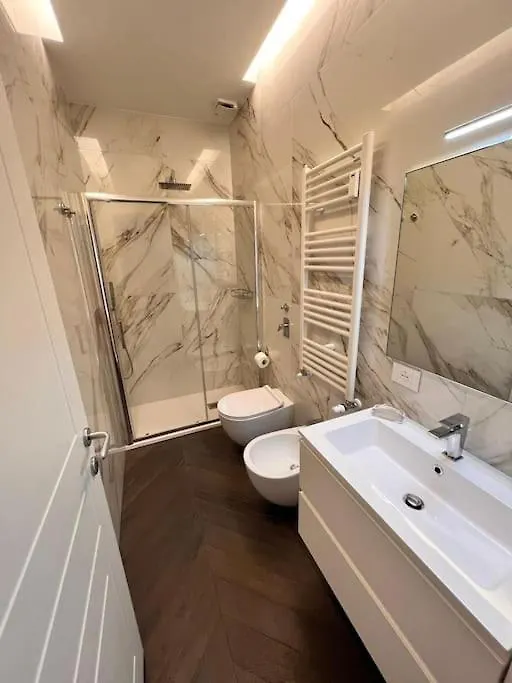 Elegante Appartamento In Zona Tortona-Solari Milan Apartment